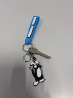 CS 225/2024  KEYS WITH BLUE KEYCHAIN  LOONEY TUNES